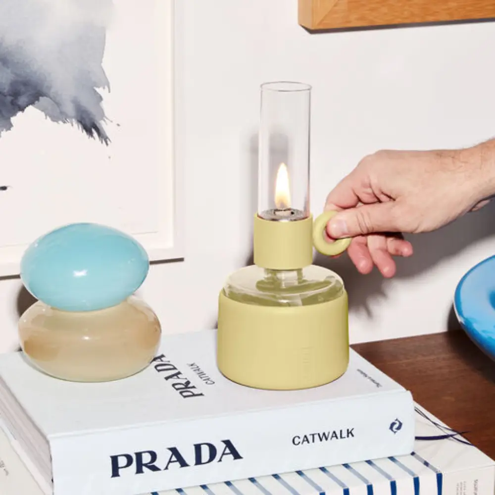 Flamtastique oljelampe XS pale yellow