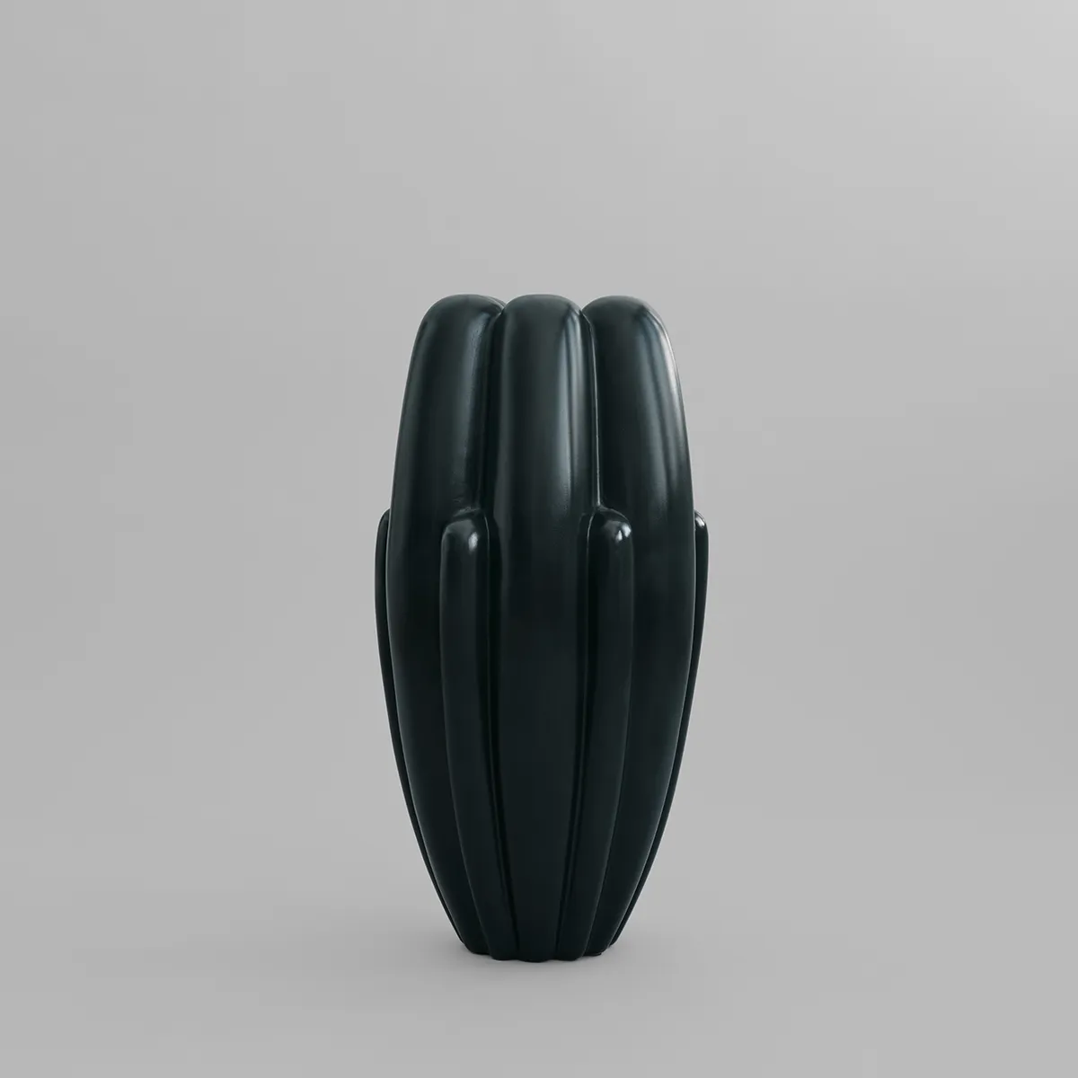 Håndlaget vase Bloom Slim Big Dark Green H68 cm