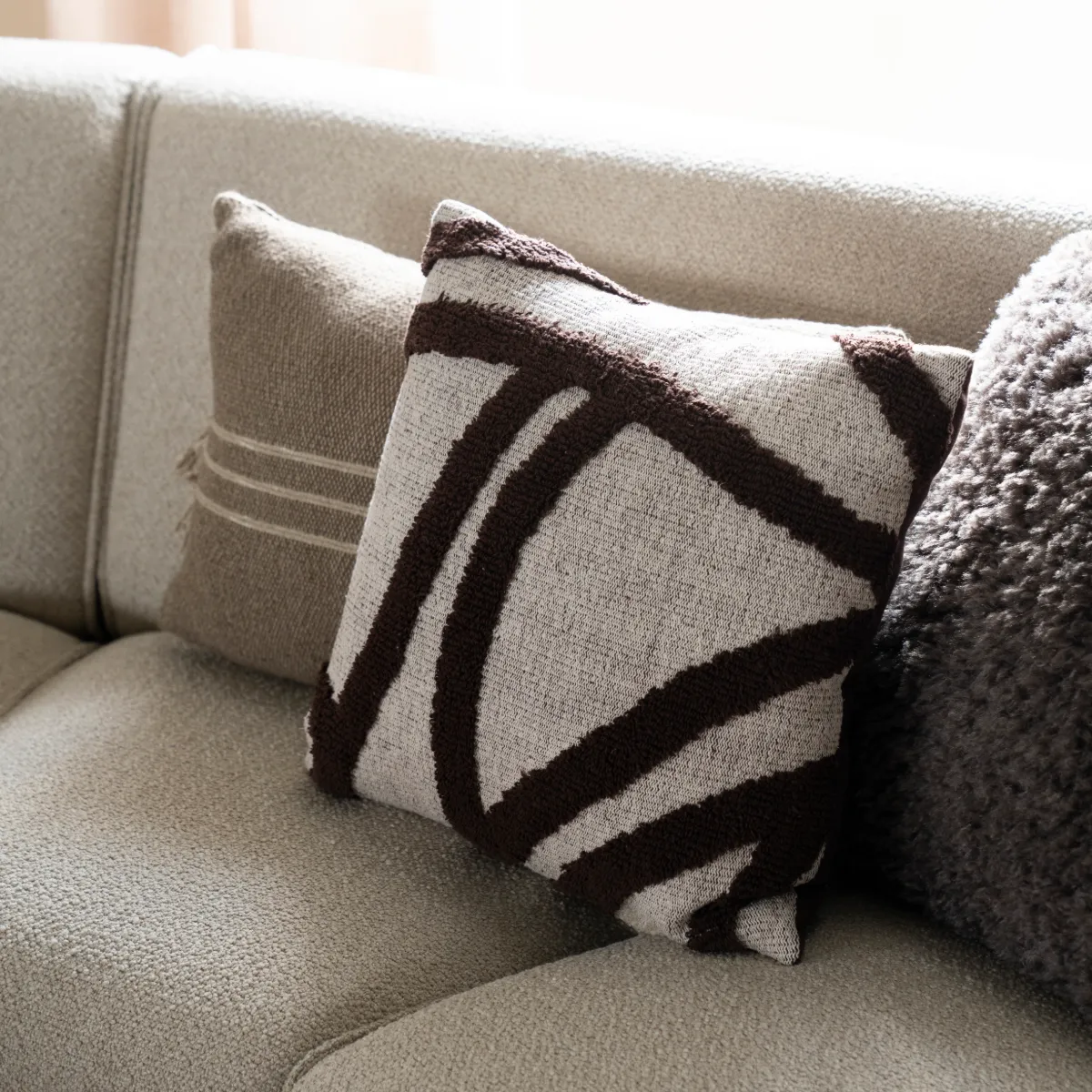 Pillow Majani - dark brown 45x45 cm