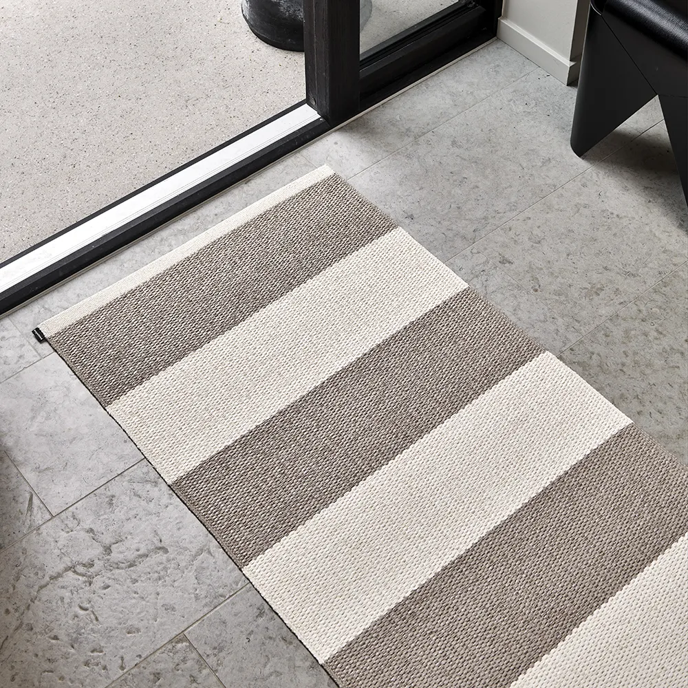 Bob teppe Mud/Vanilla 140 x 180 cm