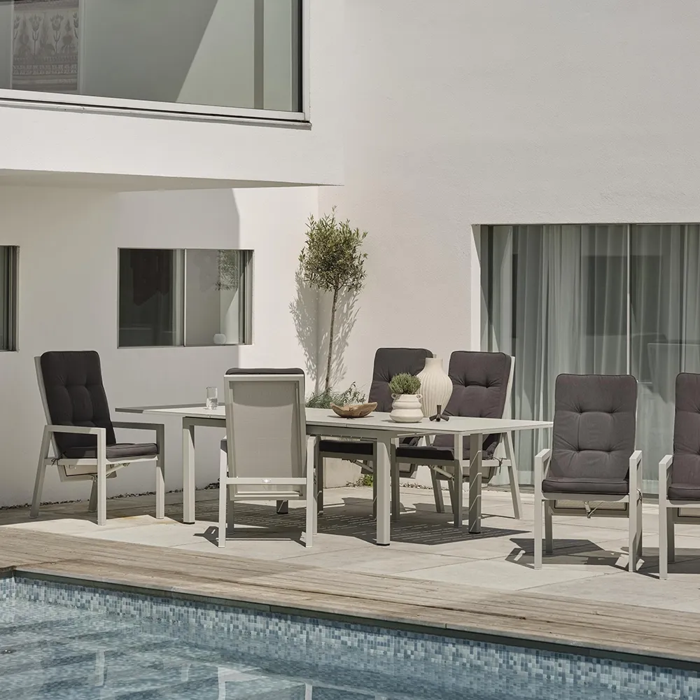 Newfort Posijsonsstol lys grå