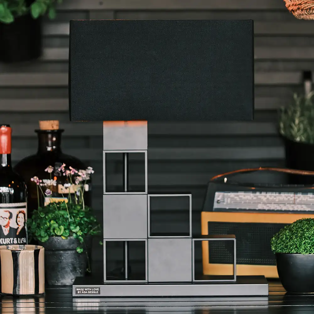 Love Is All Bordlampe