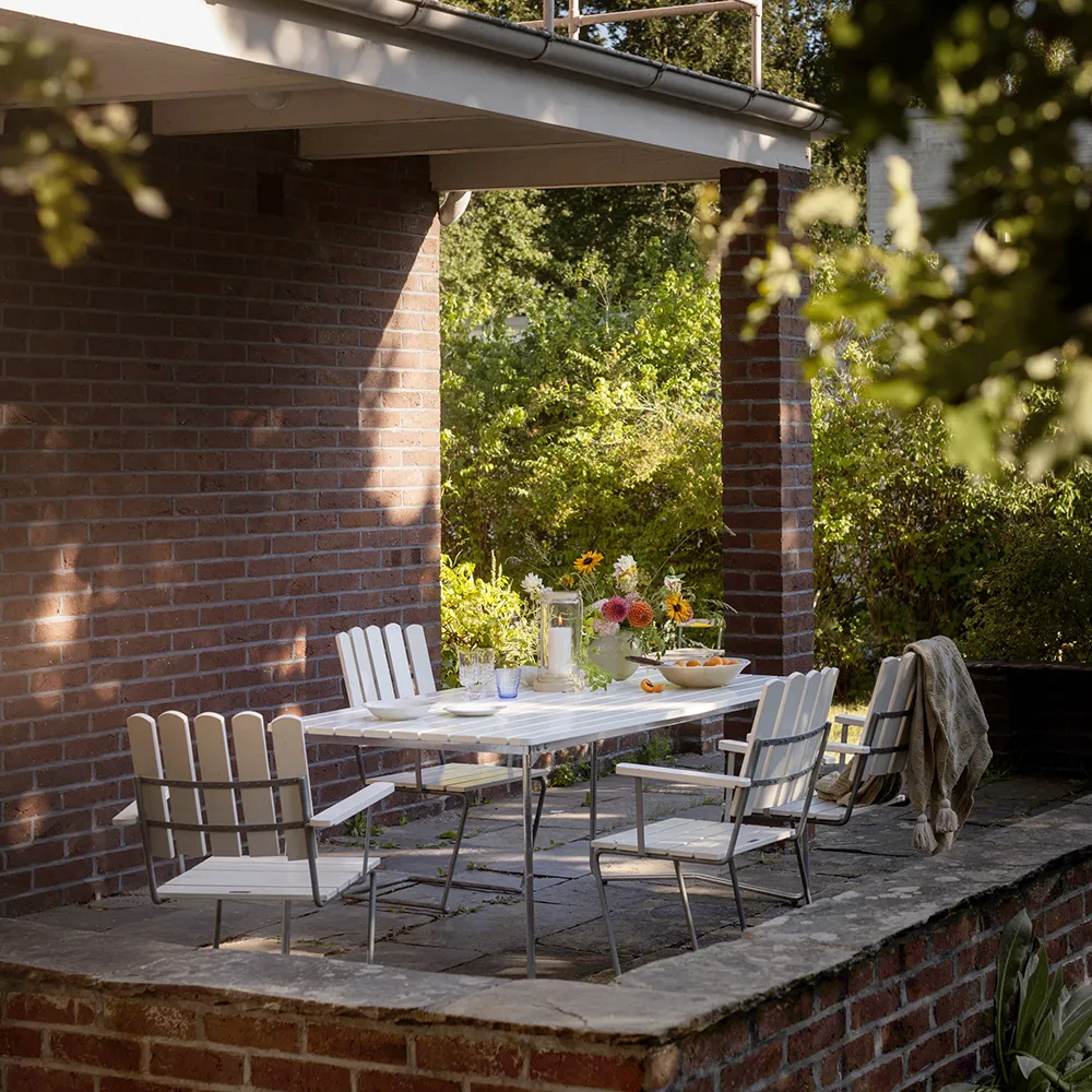 A2 Lenestol hvitlakkert eik / varmegalvanisert stativ Grythyttan Stålmöbler