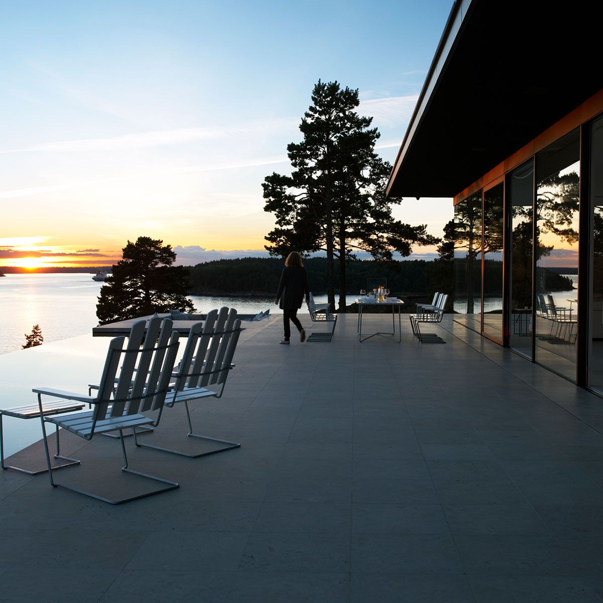 Sidebord L45 oljet eik Grythyttan Stålmöbler