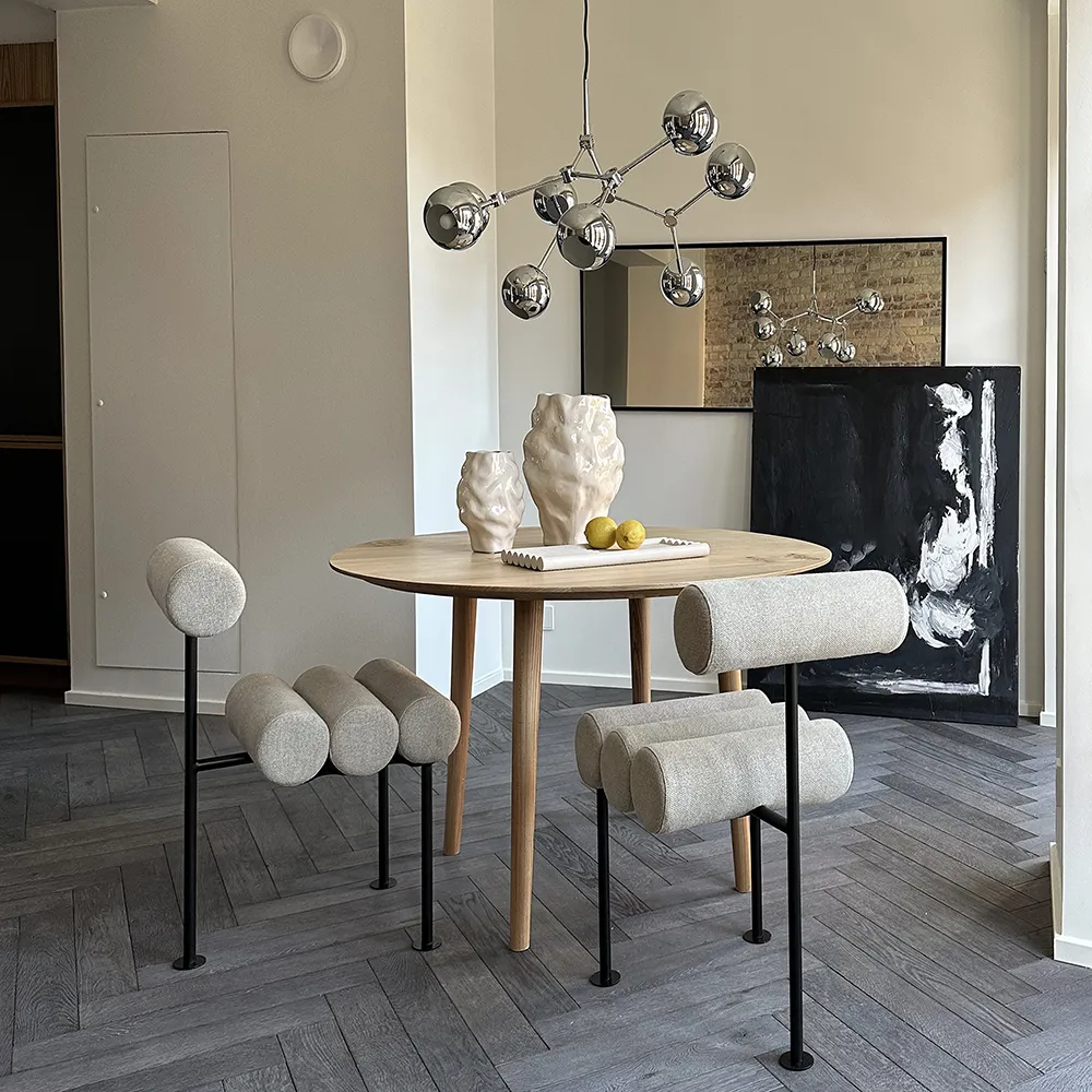 Hiro spisestol svart ramme - lin