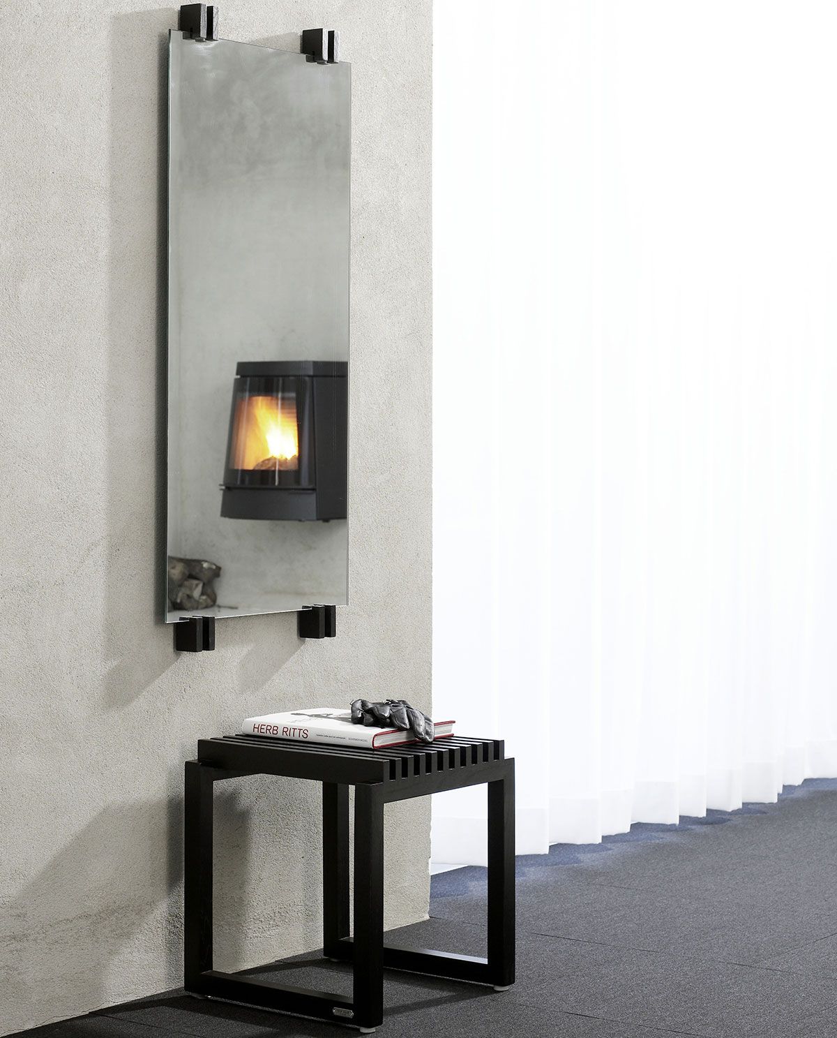 Cutter Mirror Svart eik