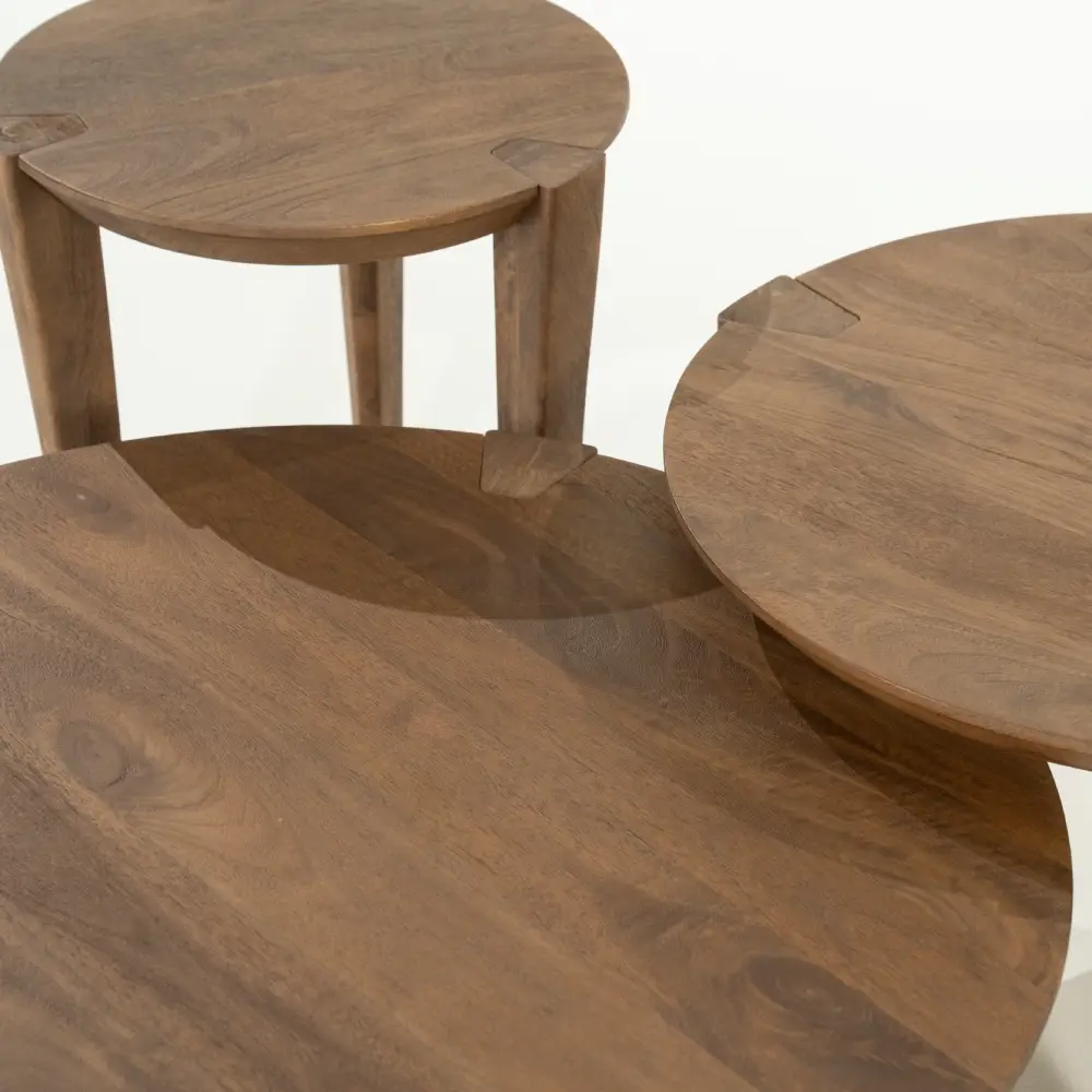 Davina Sidebord